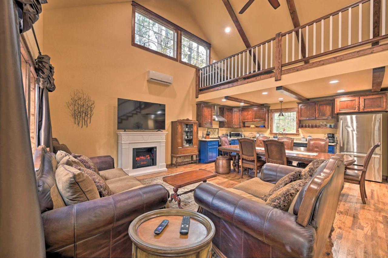 Stephens Gap Tudor-Style Broken Bow Cottage With Hot Tub And Decks! מראה חיצוני תמונה