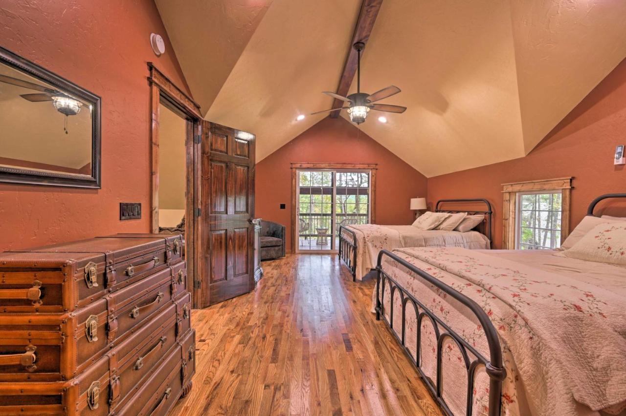Stephens Gap Tudor-Style Broken Bow Cottage With Hot Tub And Decks! מראה חיצוני תמונה