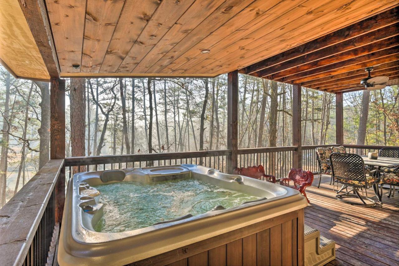 Stephens Gap Tudor-Style Broken Bow Cottage With Hot Tub And Decks! מראה חיצוני תמונה