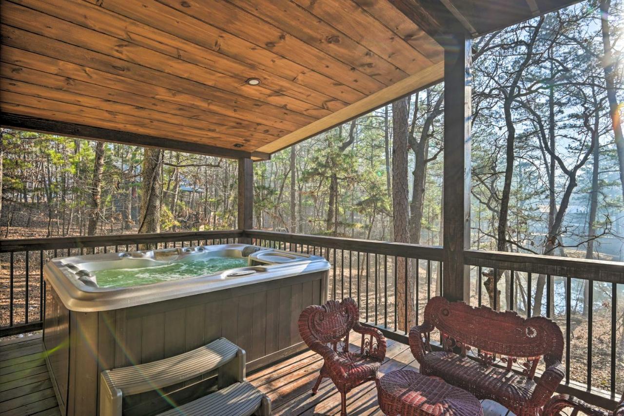 Stephens Gap Tudor-Style Broken Bow Cottage With Hot Tub And Decks! מראה חיצוני תמונה